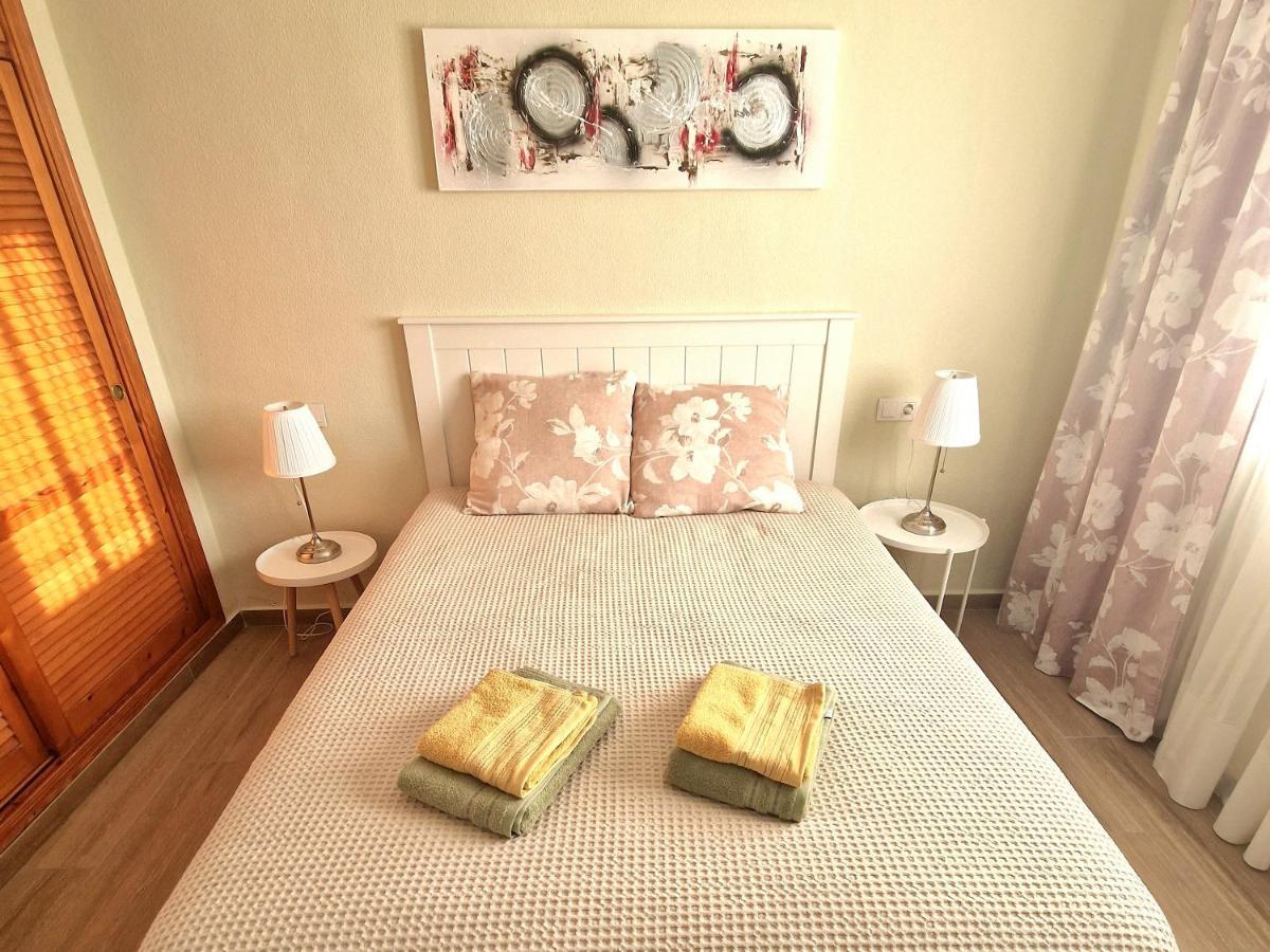 Cozy Apartment With Sea View Торевьиа Экстерьер фото