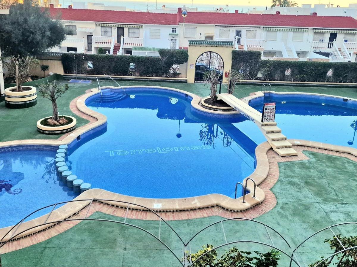Cozy Apartment With Sea View Торевьиа Экстерьер фото